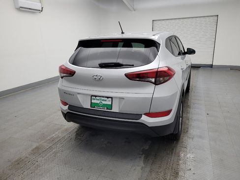 Used 2018 Hyundai Tucson SE image 7