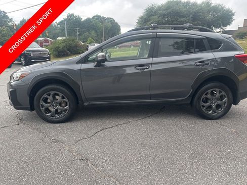 Used 2021 Subaru Crosstrek 2.5i Sport w/ Moonroof Package AWD/4WD image 4
