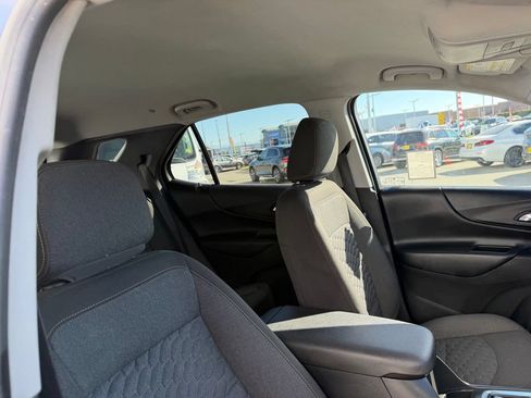 Used 2020 Chevrolet Equinox LT w/ Driver Convenience Package FWD image 22