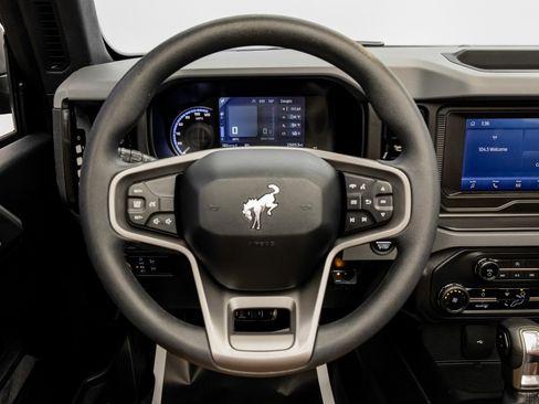 Used 2023 Ford Bronco Big Bend image 44