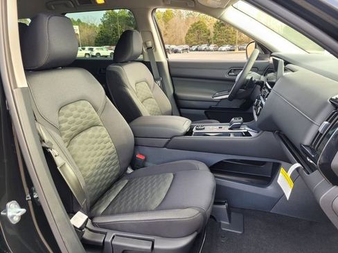 New 2026 Nissan Pathfinder SV AWD/4WD image 10