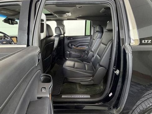 Used 2015 Chevrolet Suburban LTZ RWD image 9
