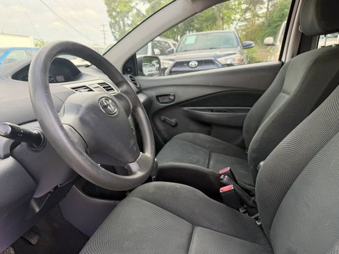 Used 2011 Toyota Yaris Sedan w/ Convenience Pkg FWD image 13