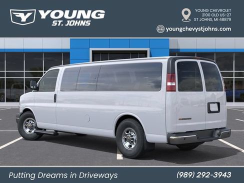 New 2026 Chevrolet Express 3500 LT w/ LT Preferred Equipment Group RWD image 3