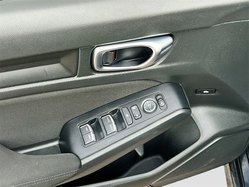 Used 2025 Honda Civic LX image 17