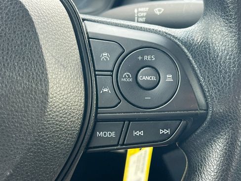 Used 2023 Toyota Corolla LE FWD image 34