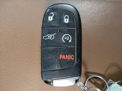 Used 2015 Jeep Grand Cherokee Summit w/ Platinum Series Group image 32