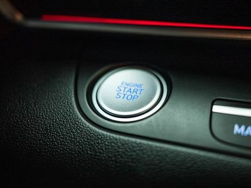 Used 2024 Hyundai Elantra SEL FWD image 16