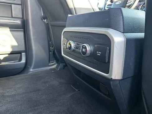 Certified 2022 Ford Expedition XLT image 40