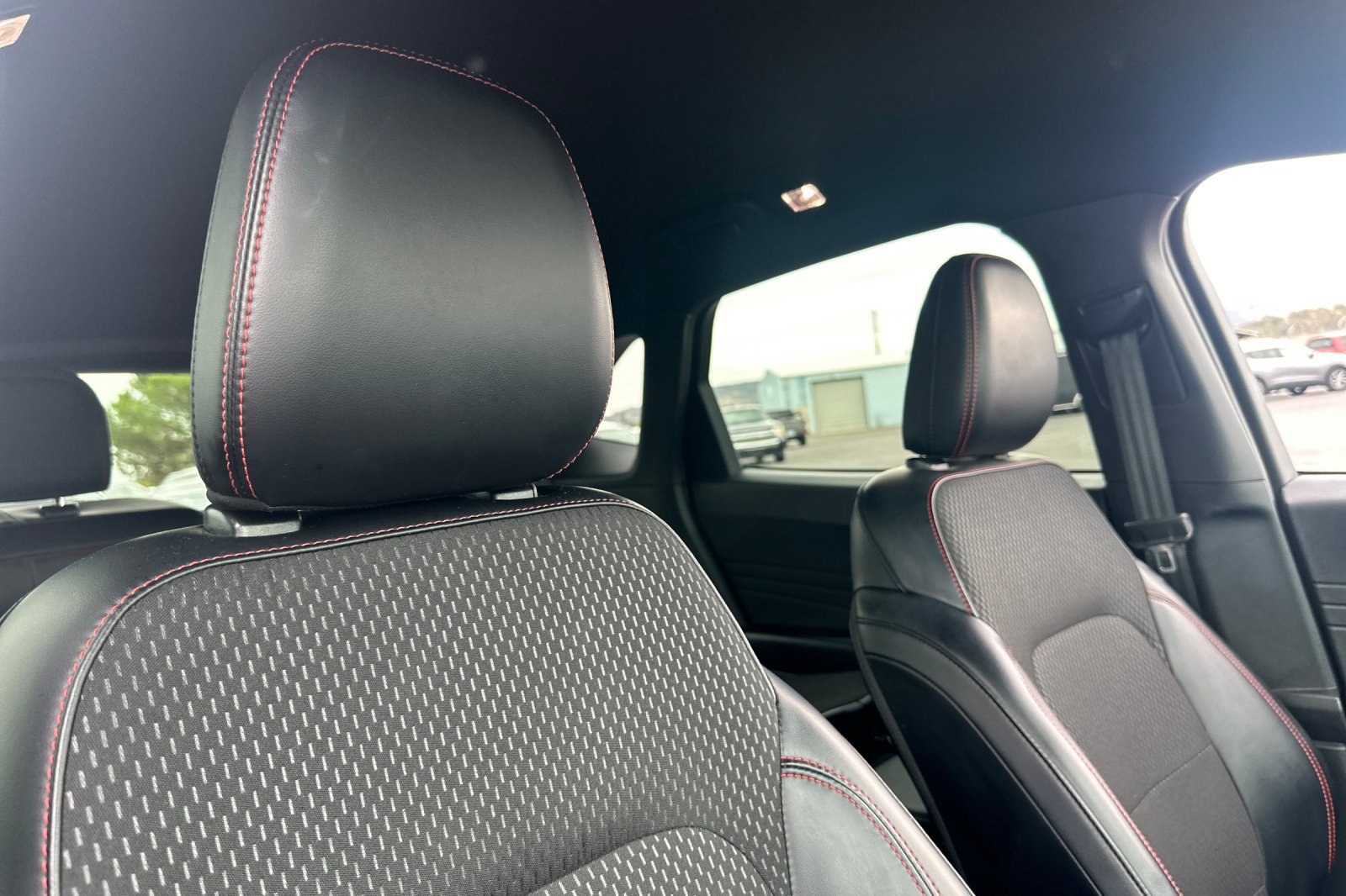 Used 2025 Ford Escape ST-Line AWD/4WD image 17
