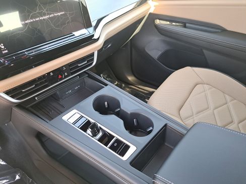 New 2026 Volkswagen Atlas Cross Sport SE FWD image 24