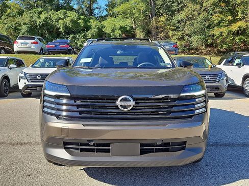 New 2026 Nissan Kicks SV w/ SV Premium Package image 2