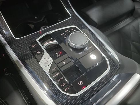 Used 2026 BMW X5 xDrive40i w/ M Sport Package image 23