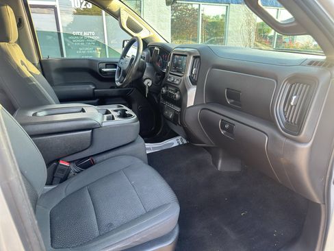 Used 2020 Chevrolet Silverado 1500 Custom Trail Boss w/ Custom Convenience Package image 10