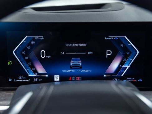 Certified 2025 BMW X7 xDrive40i AWD/4WD image 2