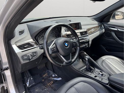 Used 2017 BMW X1 xDrive28i AWD/4WD image 6