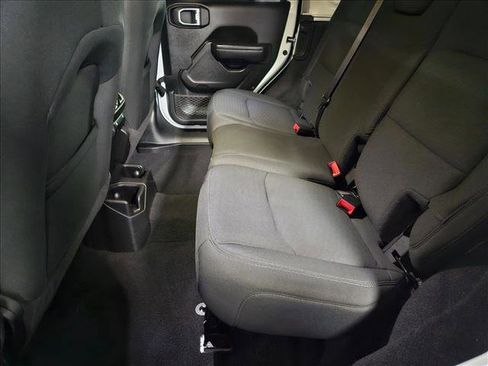 Used 2021 Jeep Wrangler Unlimited Sport image 16