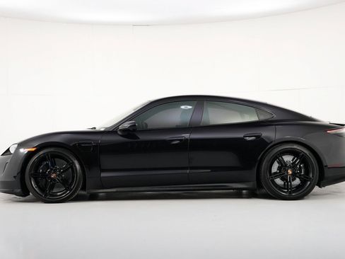 Used 2020 Porsche Taycan Turbo image 9