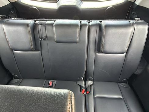 Used 2018 Toyota Highlander Limited Platinum AWD/4WD image 28