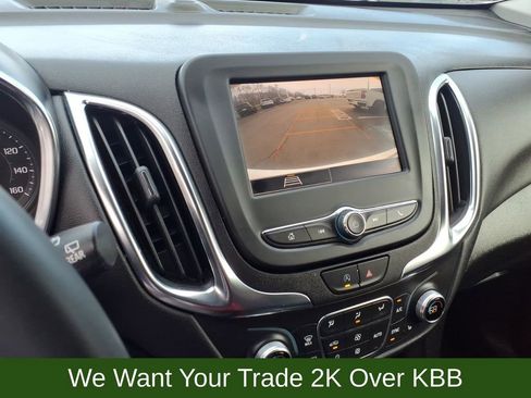Used 2023 Chevrolet Equinox LT FWD image 12
