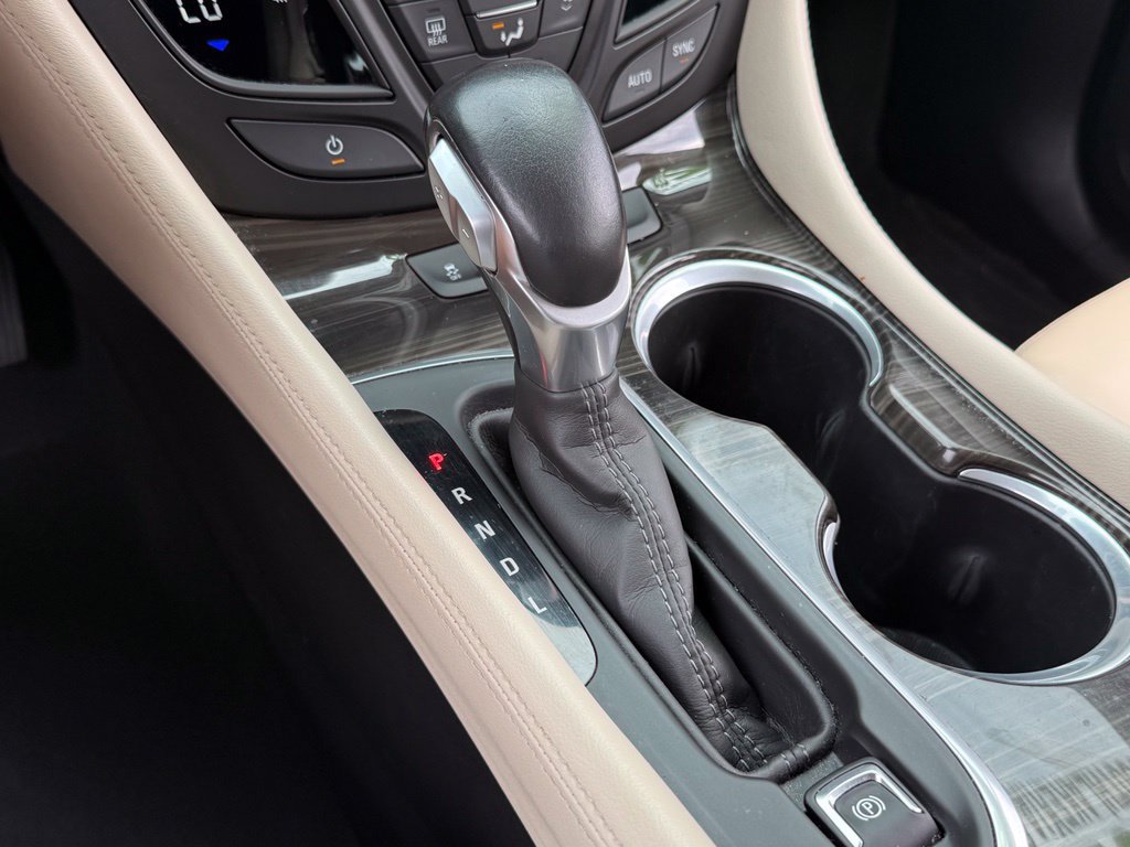 Used 2020 Buick Envision Essence FWD image 22