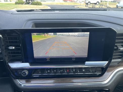 Used 2023 Chevrolet Silverado 1500 RST AWD/4WD image 14