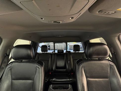 Used 2015 Ford F150 Lariat w/ Equipment Group 502A Luxury AWD/4WD image 30