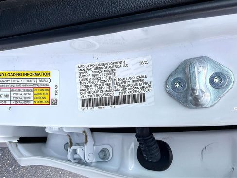 Used 2023 Honda Civic EX-L image 34