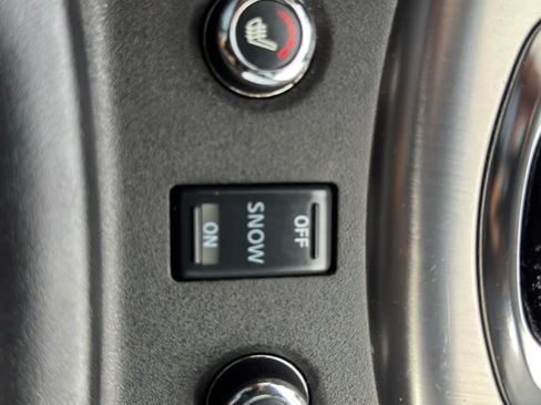 Used 2013 INFINITI G37 x Sedan w/ Premium Pkg AWD/4WD image 23