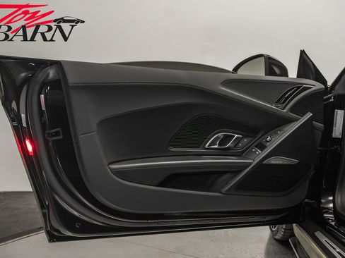 Used 2017 Audi R8 V10 plus image 24