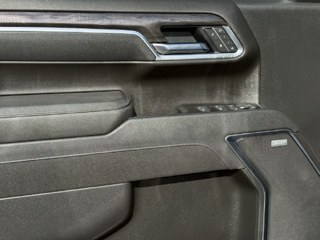 Certified 2025 Chevrolet Silverado 1500 LTZ AWD/4WD image 26
