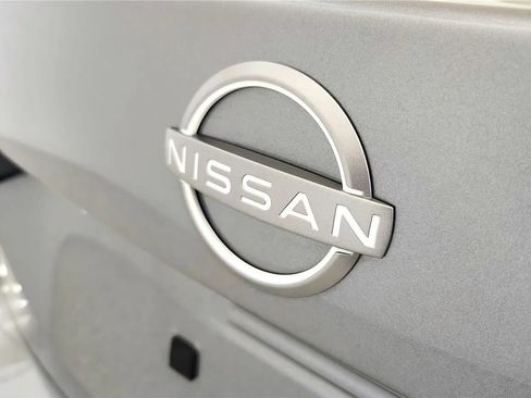 Used 2024 Nissan Sentra SV FWD image 16