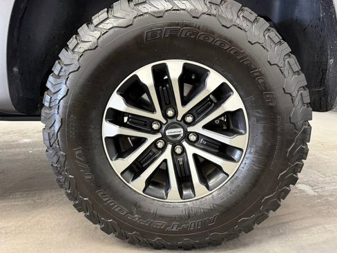 Used 2019 Ford F150 Raptor w/ Equipment Group 802A Luxury image 55