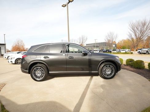 Used 2026 Mercedes-Benz GLC 300 4MATIC image 9