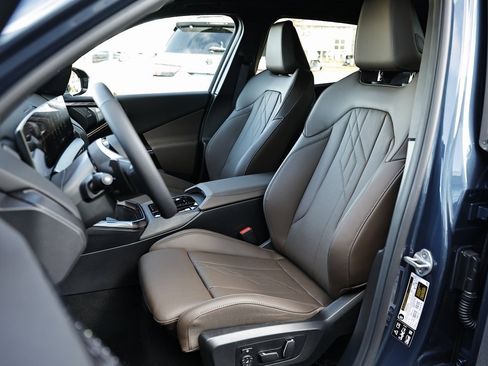 Used 2026 BMW X3 xDrive30 w/ Premium Package image 18