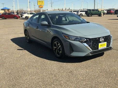 Used 2024 Nissan Sentra SV image 2