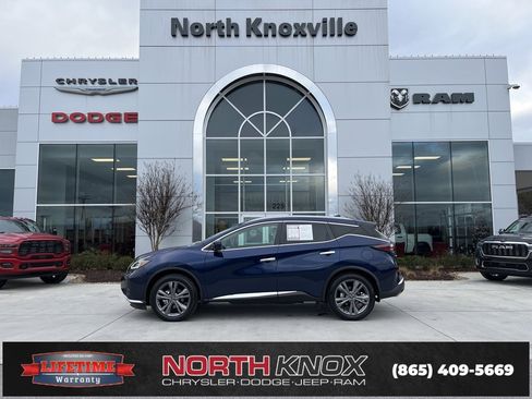Used 2023 Nissan Murano Platinum w/ Cargo Package image 2