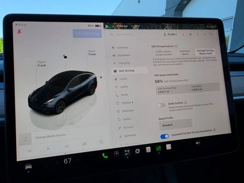 Used 2025 Tesla Model Y Long Range RWD image 44
