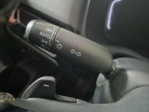 Used 2023 Honda Civic Sport image 20