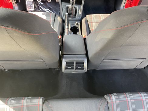 Used 2016 Volkswagen GTI S image 19