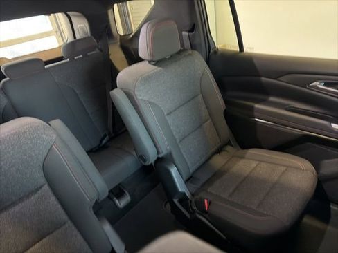 Used 2024 Chevrolet Traverse Z71 AWD/4WD image 41