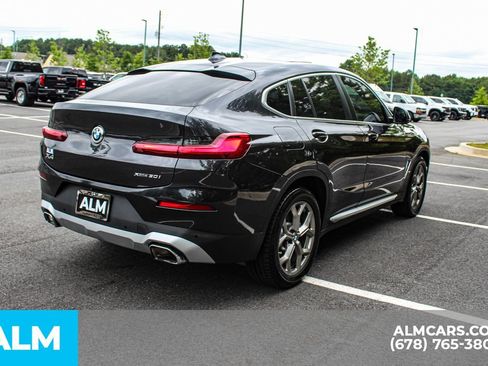 Used 2024 BMW X4 xDrive30i w/ Parking Assistance Package AWD/4WD image 5