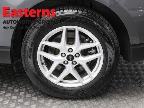 Used 2024 Ford Edge SEL image 8