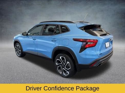 Used 2025 Chevrolet Trax RS w/ Driver Confidence Package image 12