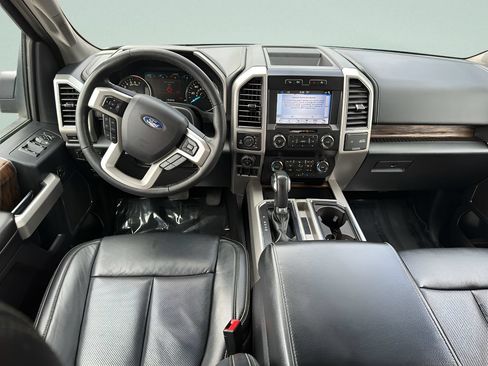 Used 2019 Ford F150 Lariat w/ Equipment Group 501A Mid AWD/4WD image 17
