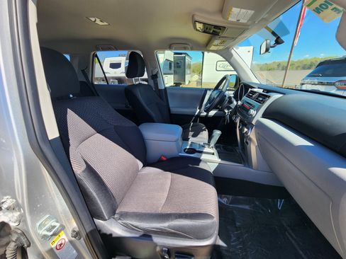 Used 2013 Toyota 4Runner SR5 image 13