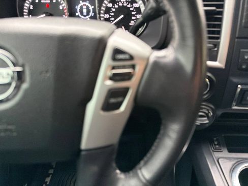 Used 2019 Nissan Titan SL w/ Midnight Edition AWD/4WD image 27