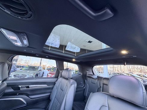 Used 2023 Kia Telluride SX X-Line image 42