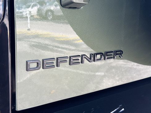 New 2026 Land Rover Defender 110 X-Dynamic SE AWD/4WD image 11