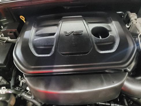 Used 2019 Jeep Grand Cherokee Limited image 30